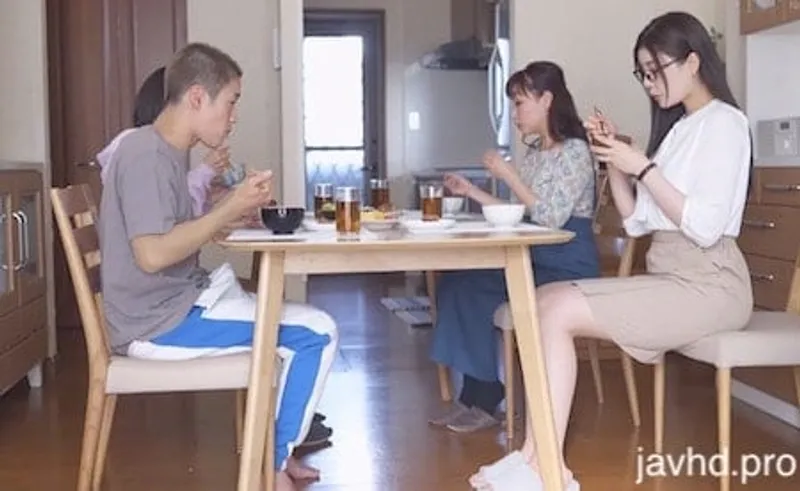 [start-094][vietsub] người yêu của anh trai tương lai đã bốc lửa tôi rei kamiki